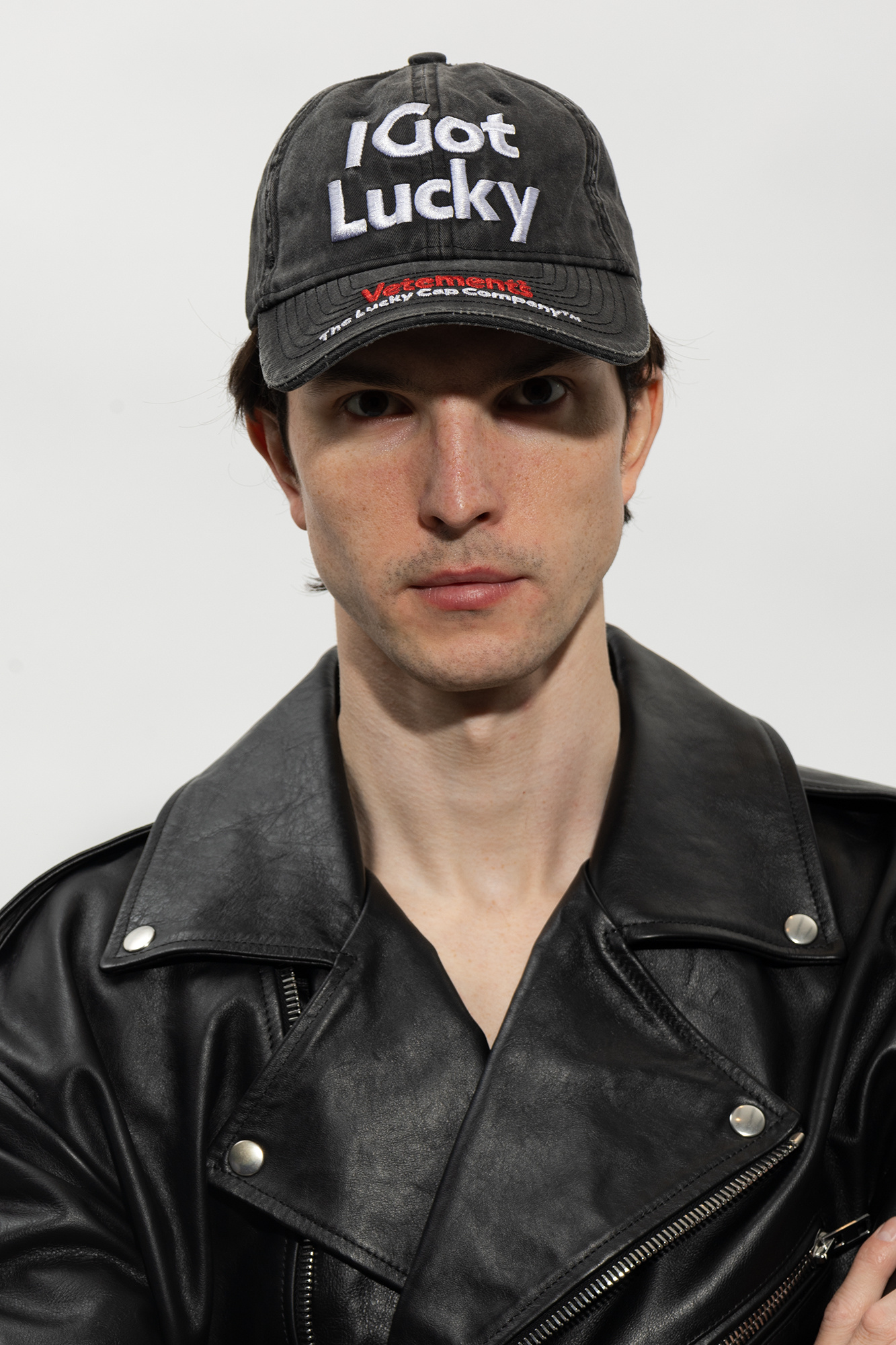 Grey Baseball cap VETEMENTS - Vitkac Canada